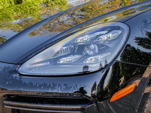 2021 Porsche Cayenne Turbo S E-Hybrid