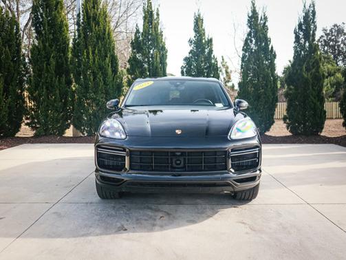 2021 Porsche Cayenne Turbo S E-Hybrid