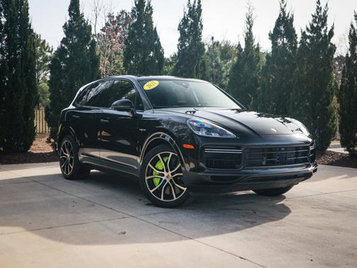 2021 Porsche Cayenne Turbo S E-Hybrid