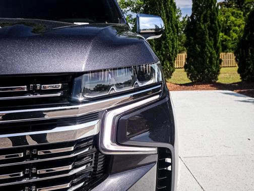 Dark Ash Metallic 2023 Chevrolet Suburban Premier