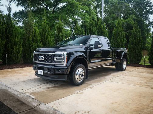 2025 Ford F-450 Platinum