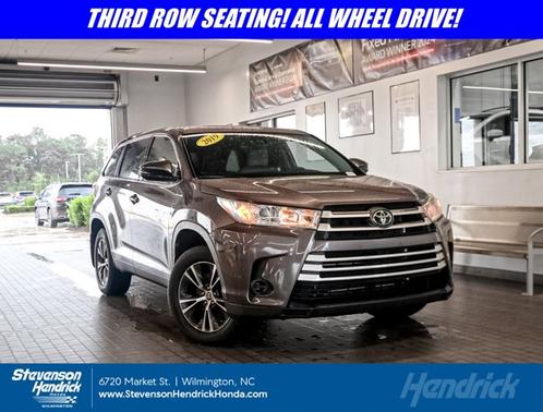 2019 Toyota Highlander LE