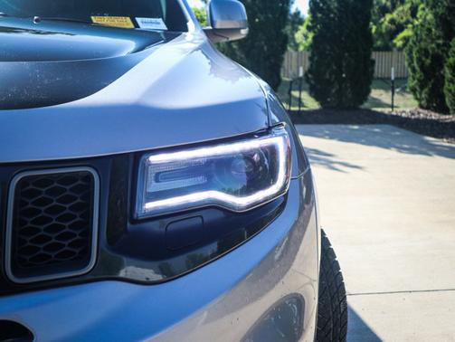 2020 Jeep Grand Cherokee Trackhawk