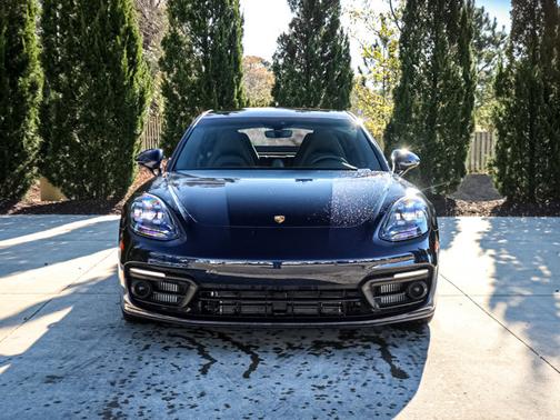 2023 Porsche Panamera 4