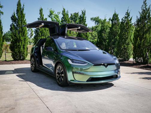 2023 Tesla Model X Standard Range