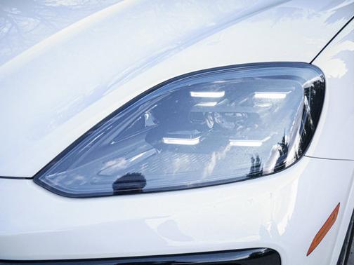 2024 Porsche Cayenne 