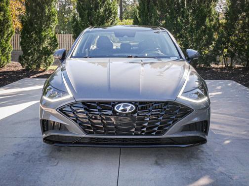 2022 Hyundai SONATA Limited