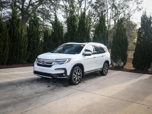2021 Honda Pilot Touring 8-Passenger