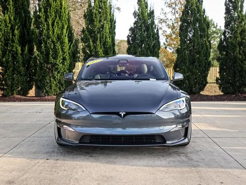 2022 Tesla Model S Plaid