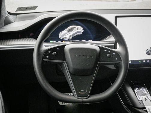 2022 Tesla Model S Plaid