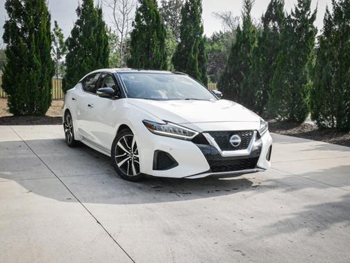 2023 Nissan Maxima SL