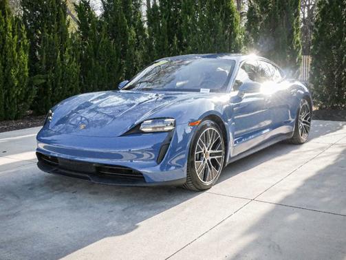 2022 Porsche Taycan 