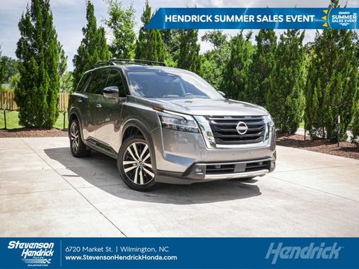 2023 Nissan Pathfinder Platinum