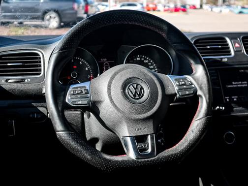 2013 Volkswagen GTI w/Conv & Sunroof