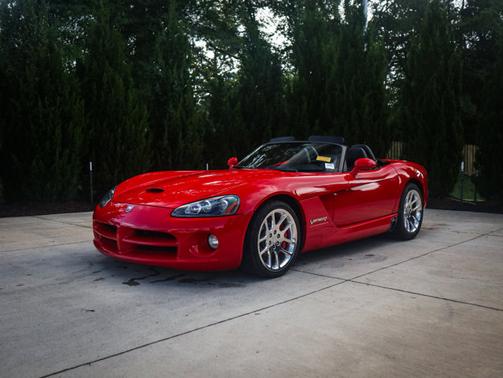 2005 Dodge Viper SRT10