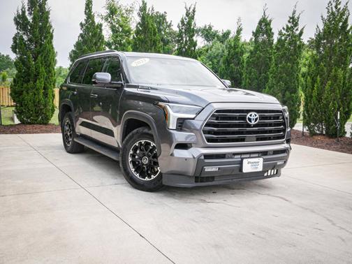 2023 Toyota Sequoia SR5