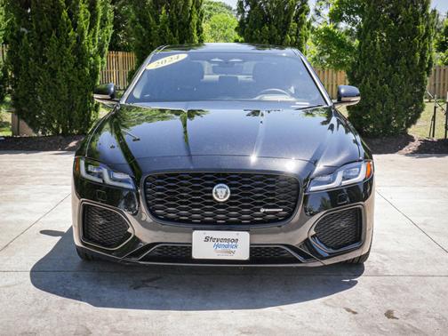 2024 Jaguar XF R-Dynamic SE