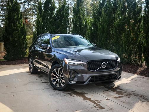 2025 Volvo XC60 Plus