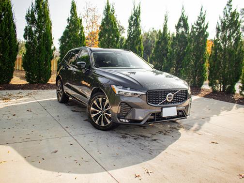 2025 Volvo XC60 Plus