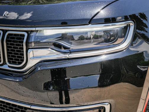 2023 Jeep Wagoneer Series III