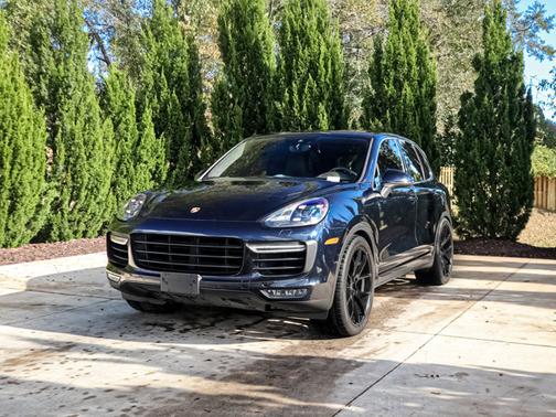 2015 Porsche Cayenne Turbo