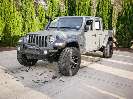 2021 Jeep Gladiator Sport