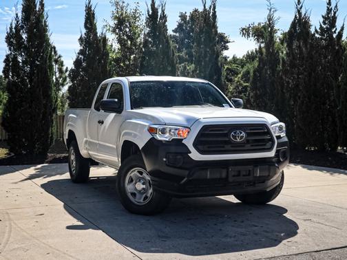 2019 Toyota Tacoma SR