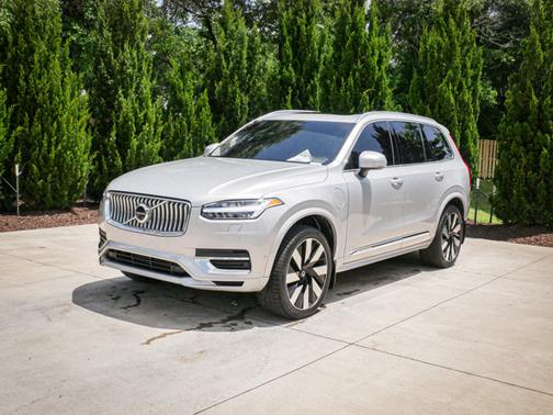 2024 Volvo XC90 Recharge Plug-In Hybrid Ultimate Bright Theme