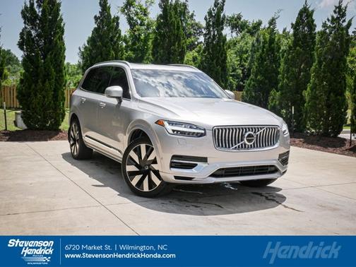 2024 Volvo XC90 Recharge Plug-In Hybrid Ultimate Bright Theme