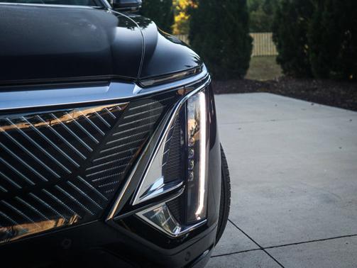 2024 Cadillac LYRIQ Tech