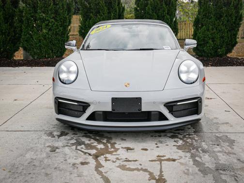 2024 Porsche 911 Carrera 4 GTS