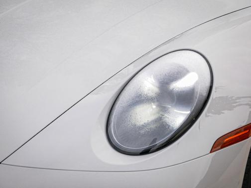 2024 Porsche 911 Carrera 4 GTS