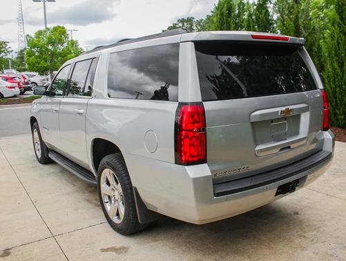 2017 Chevrolet Suburban LT