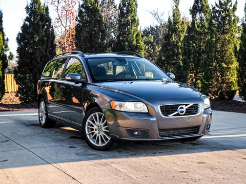2011 Volvo V50 