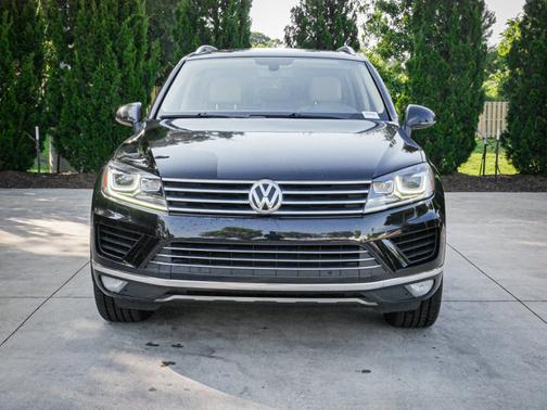 2015 Volkswagen Touareg Lux