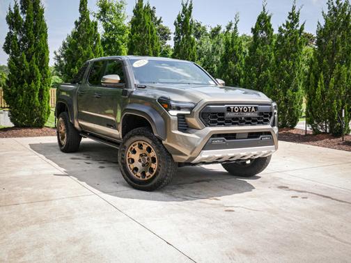 2024 Toyota Tacoma Base