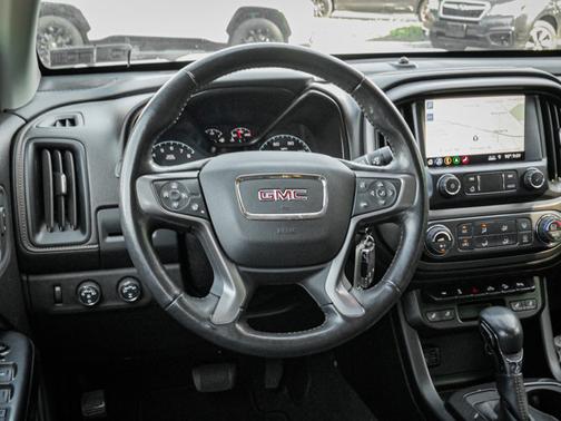 2022 GMC Canyon 4WD AT4 w/Leather