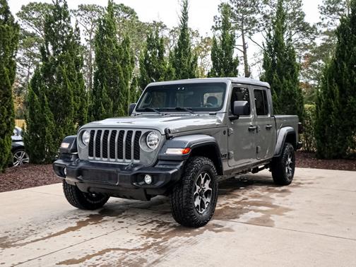 2021 Jeep Gladiator Sport