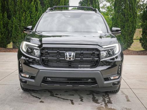 Crystal Black Pearl 2026 Honda Ridgeline Black Edition
