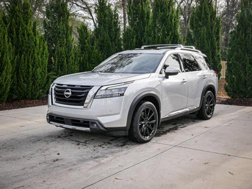 2022 Nissan Pathfinder Platinum
