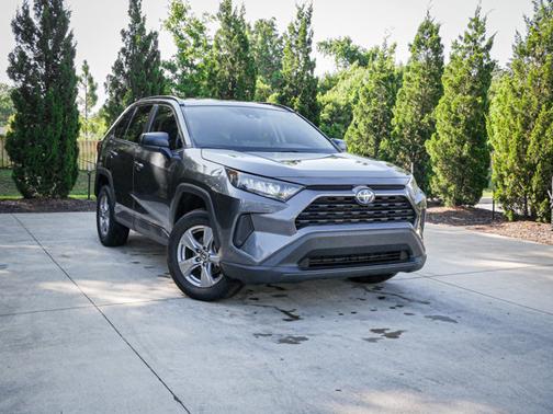 2022 Toyota RAV4 Hybrid LE