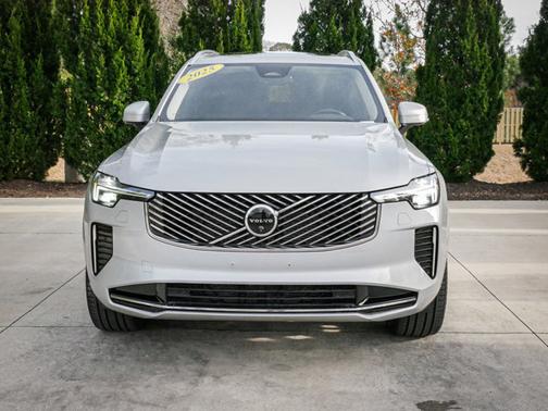2025 Volvo XC90 Plus