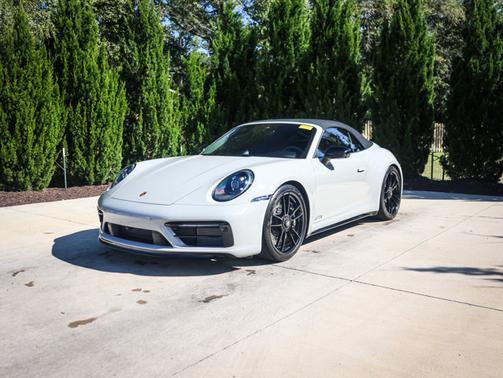 2022 Porsche 911 Carrera GTS