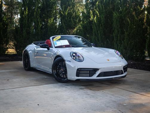 2022 Porsche 911 Carrera GTS