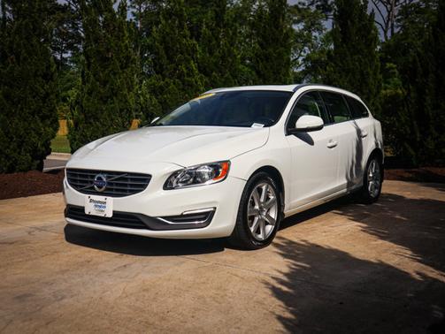 2016 Volvo V60 T5 Drive-E Premier