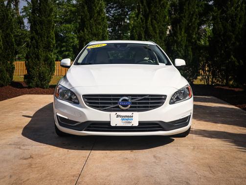 2016 Volvo V60 T5 Drive-E Premier