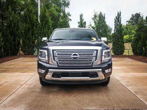 2023 Nissan Titan Platinum Reserve