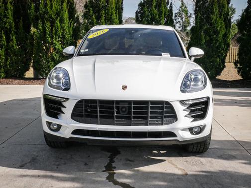 2018 Porsche Macan S