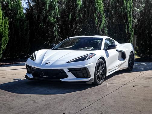 2023 Chevrolet Corvette 2LT