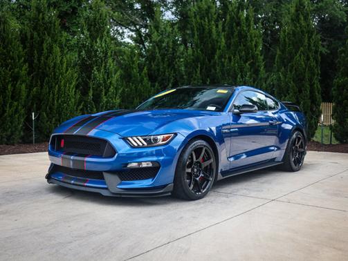 2017 Ford Shelby GT350 Base
